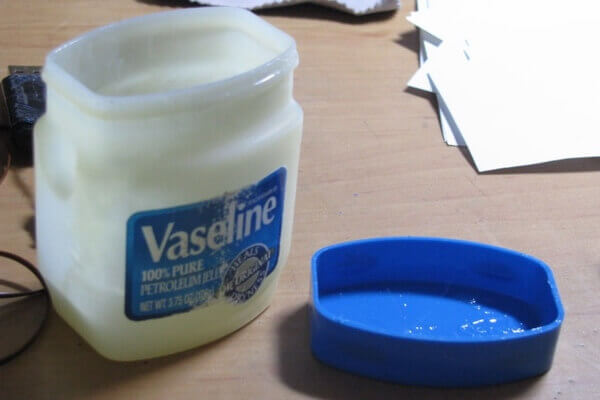 Remove DVD scratches with vaseline